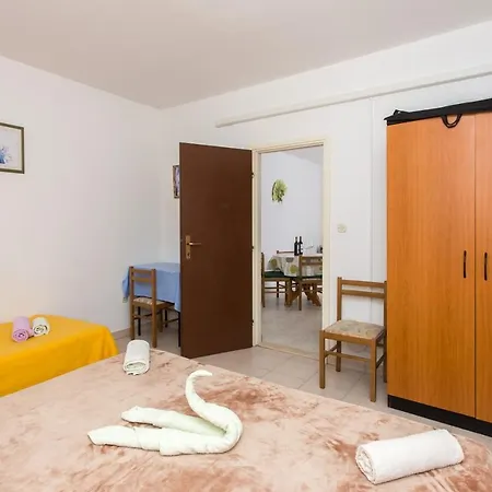 Apartments Villa Dingac